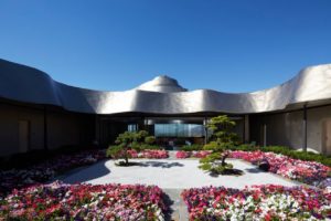 Vina Vik courtyard_preview